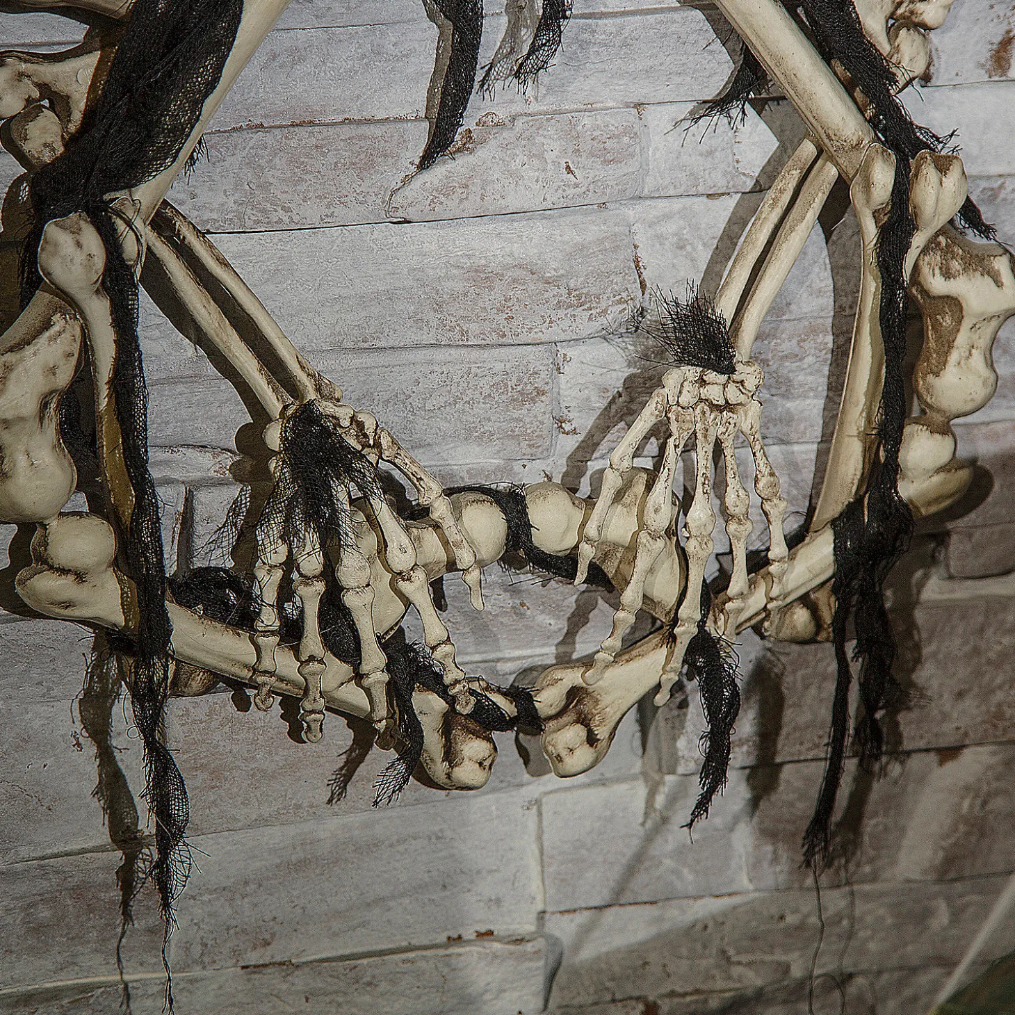 16.5" Lightup Skeleton Halloween Wreath