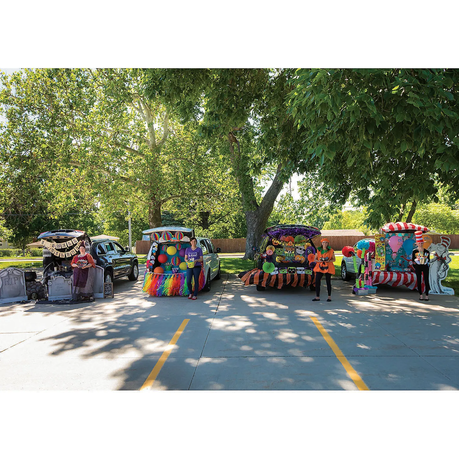 Be Kind Trunk-Or-Treat Decorating Kit - 30 Pc.