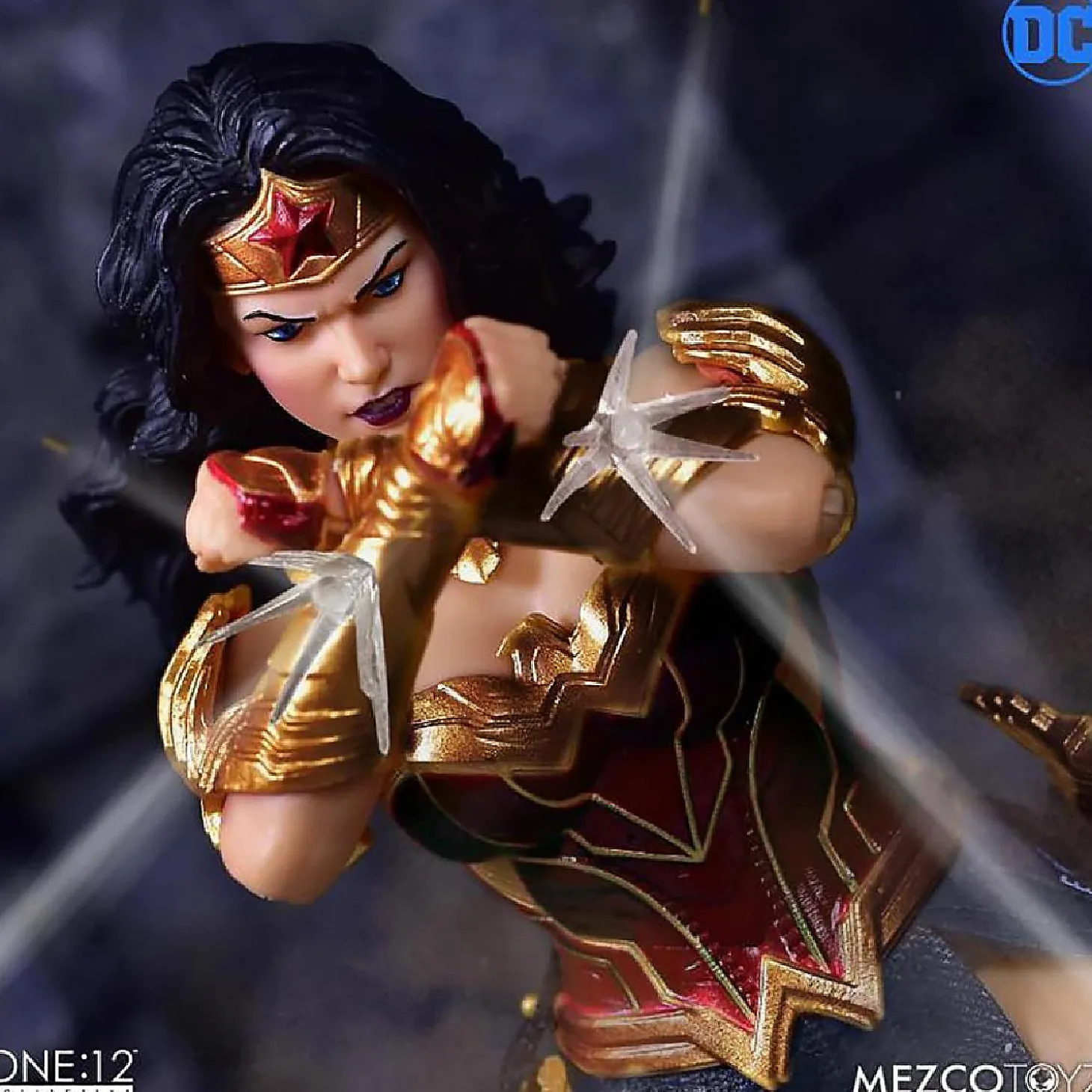 Dc Comics One:12 Collective Wonder Woman Action Figure