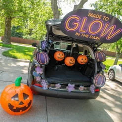Glow With God Trunk-Or-Treat Decorating Kit -26 Pc.