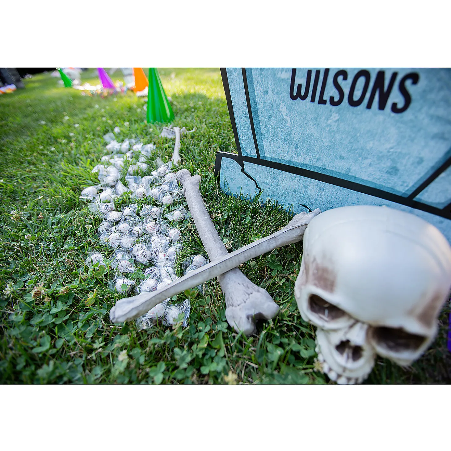 Gumball Eyes - 77 Pc.