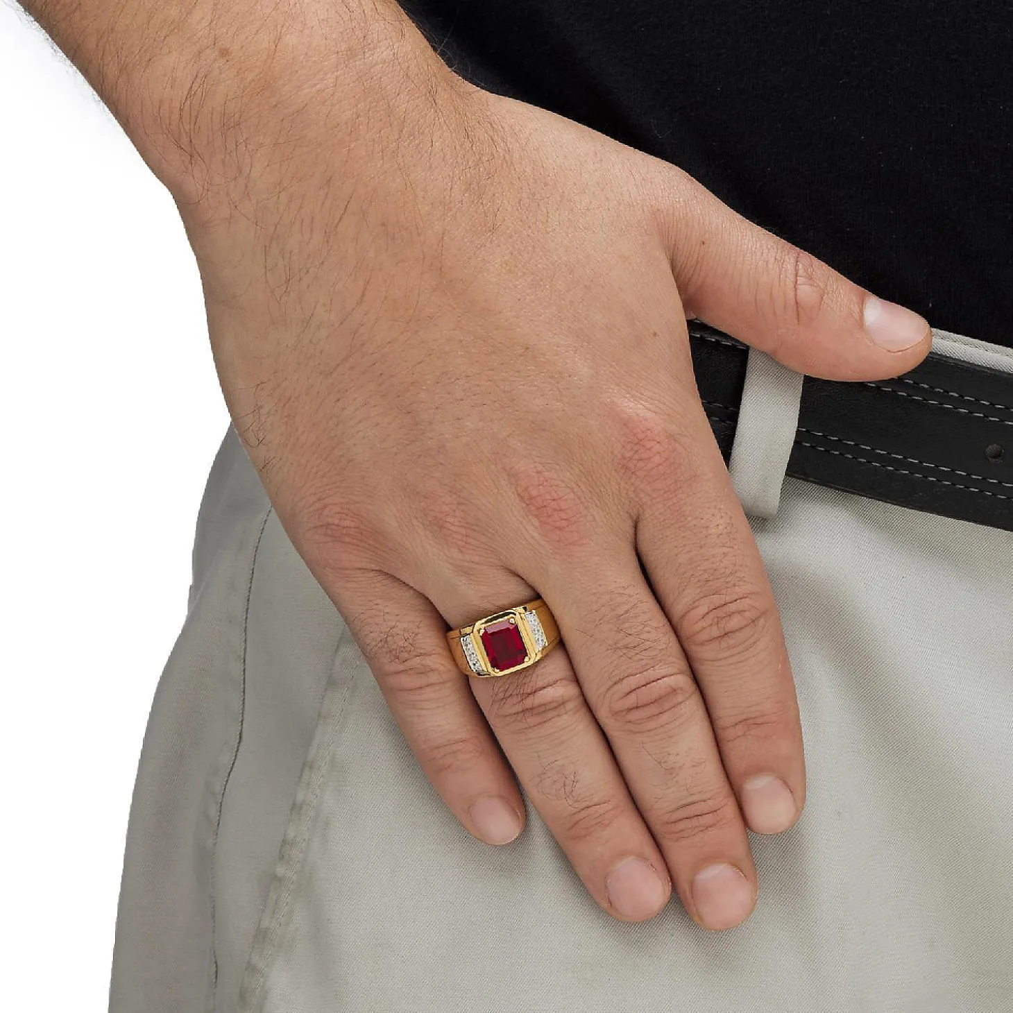 Palmbeach Jewelry Men's 18K Yellow Gold Plated Cushion Cut Red Genuine Garnet Round Genuine Diamond Ring (1/5 Cttw, I Color, I3 Clarity)